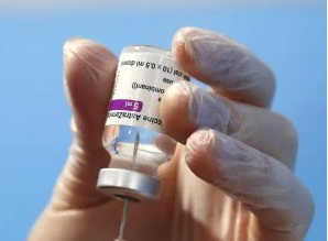 La circolare del ministero della Salute sulla raccomandazione di somministrare il vaccino AstraZeneca agli over 60